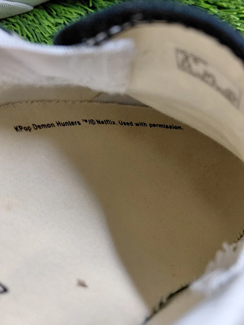 Vans kpop demon